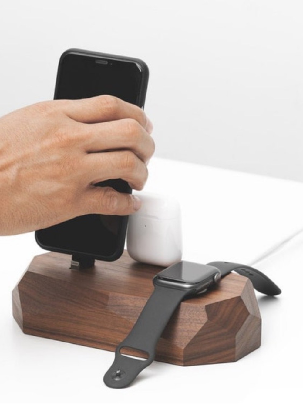 Oak Triple Dock Charger Station - Walnut Brown (Oak)
